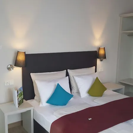 Palatina Hotel-restaurant 4*